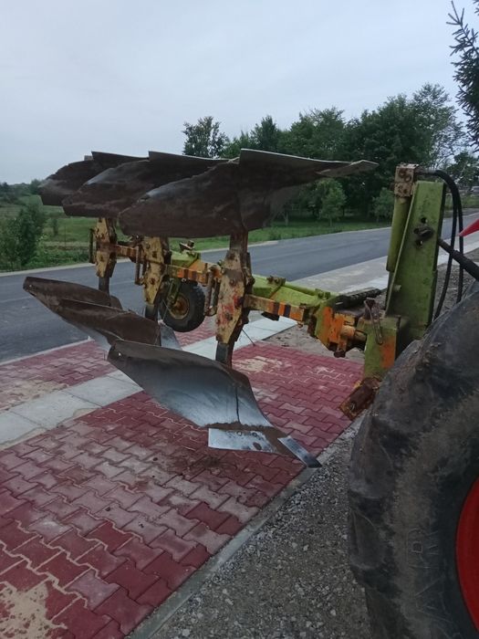 Pług 3 skibowy obrotowy na 2 węże