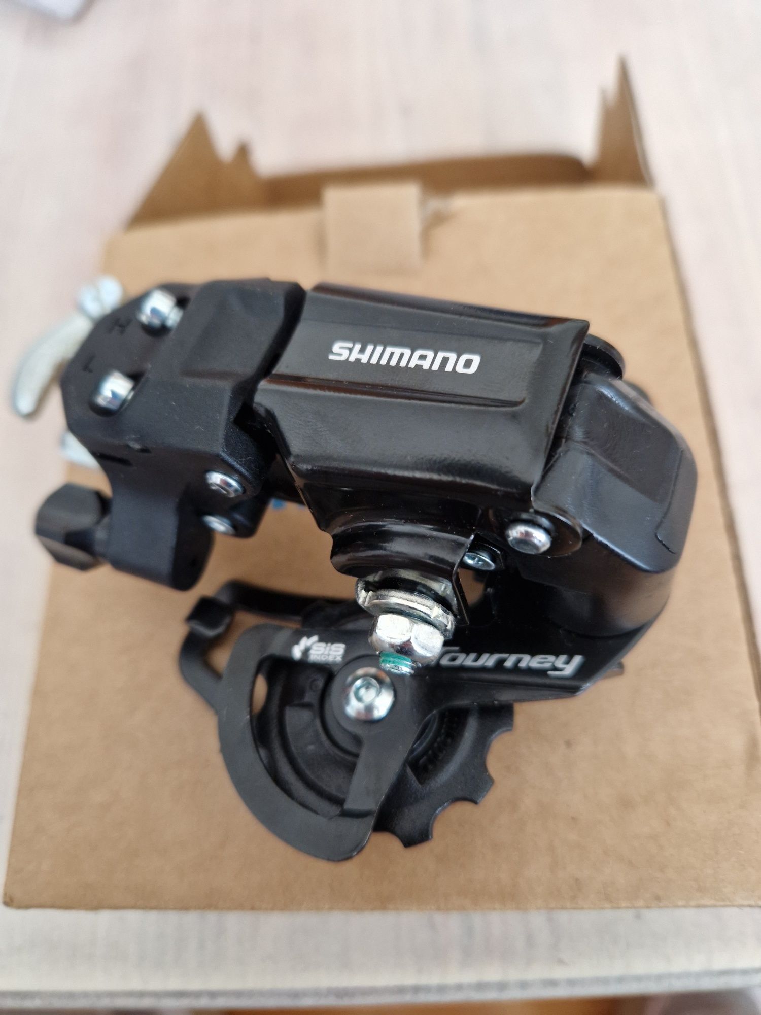 Przerzutka tylna shimano