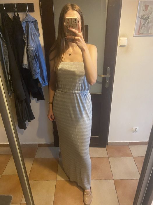 Szara długa sukienka