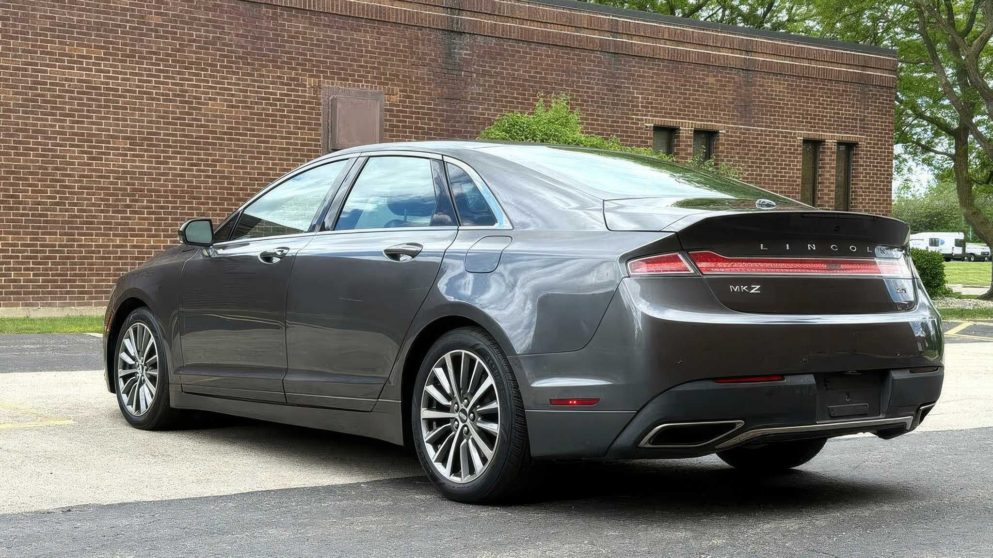 2018 Lincoln MKZ Select