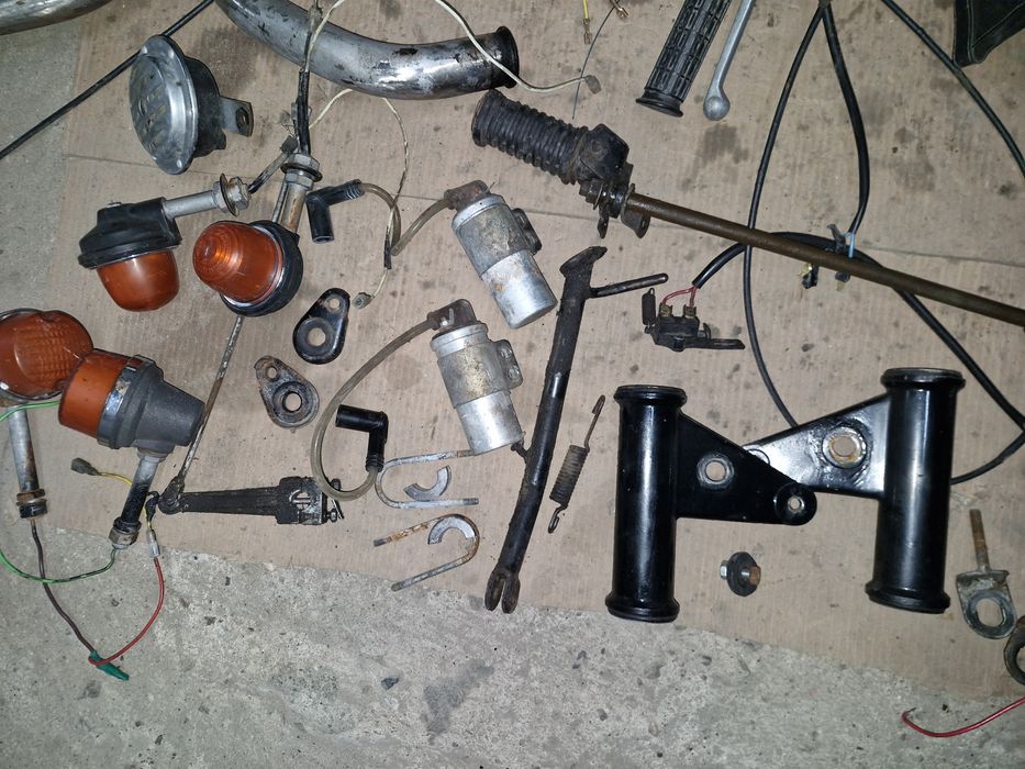 Części jawa CZ 350 cezeta silnik Bak lampa boczki itp