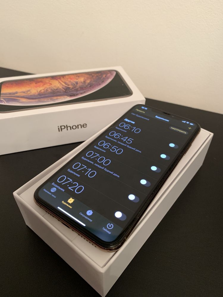 Продам IPhone XS Max 512