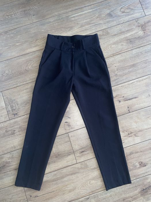 Черні брюки 36 р