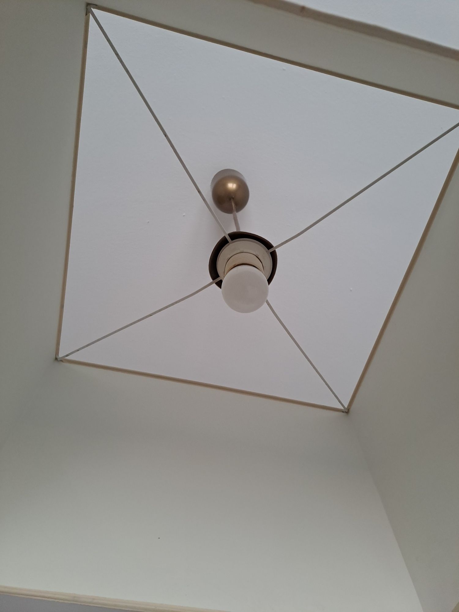 Lampa żyrandol beż beżowa