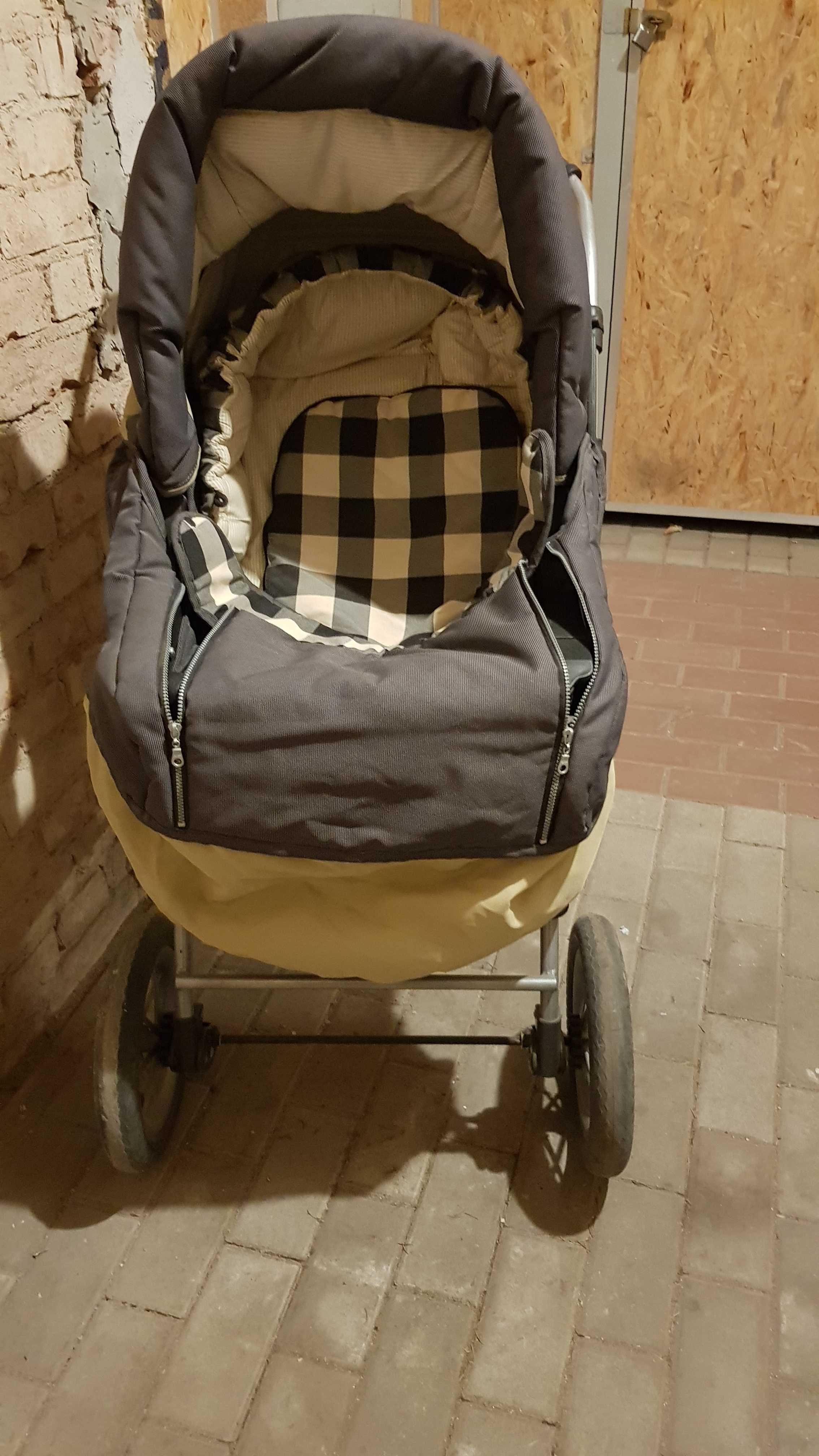 Wózek dziecięcy spacerówka