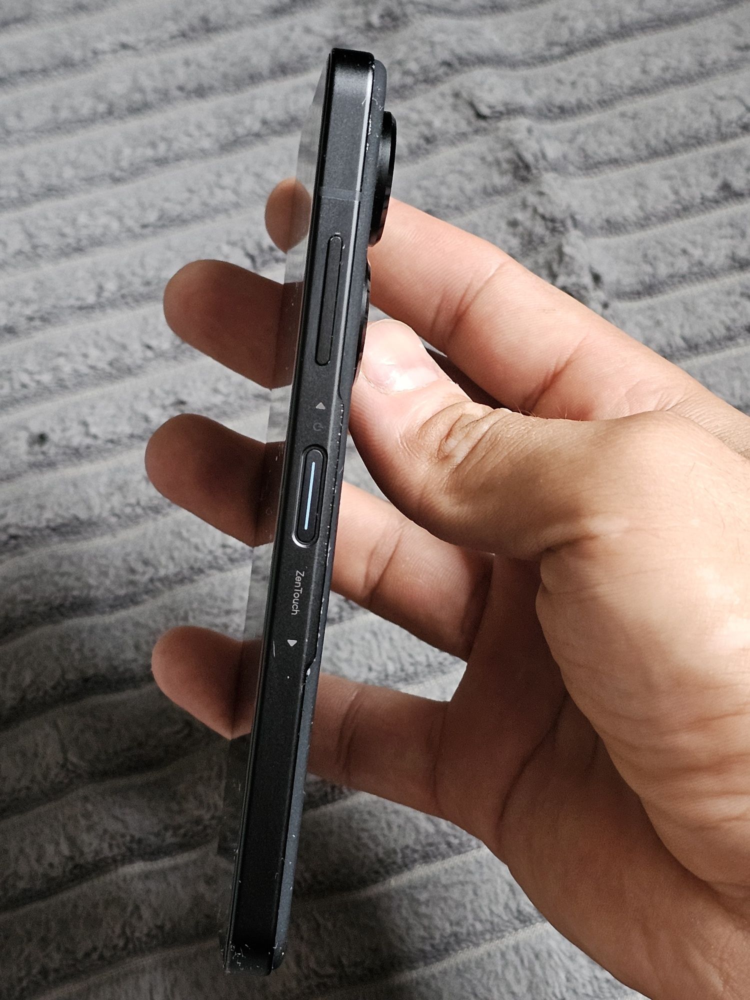 Asus Zenfone 9 16/256 Gb