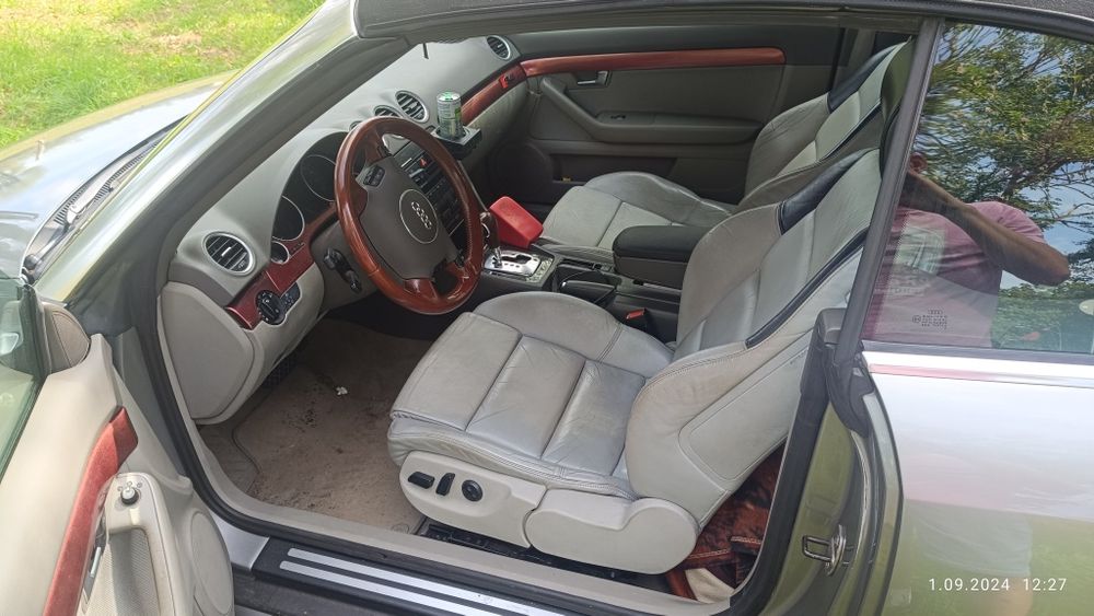 Audi A4 B6 Cabrio 2.4 V6 biegi w kierownicy