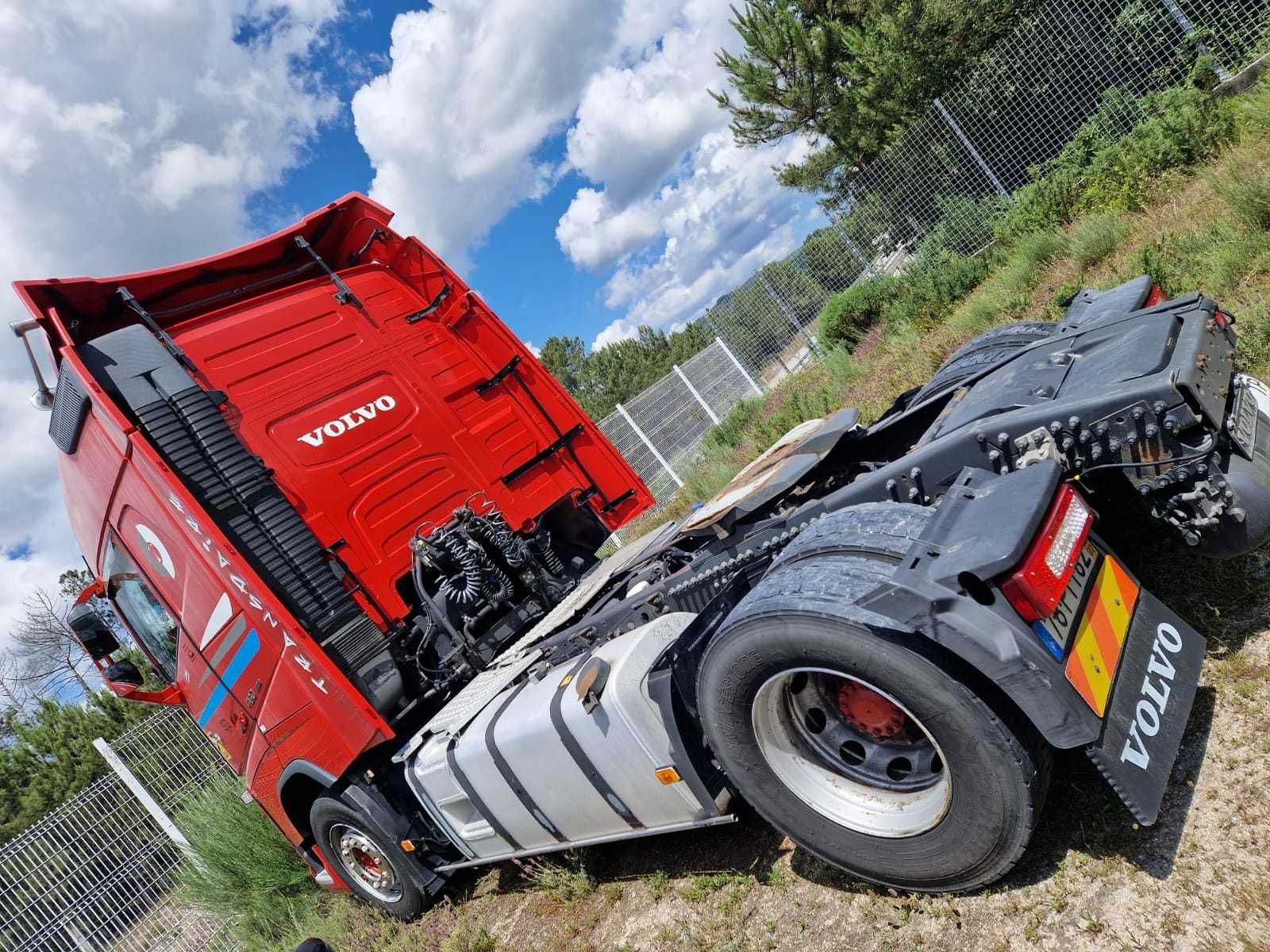 VOLVO FH 460 COM RETARDER