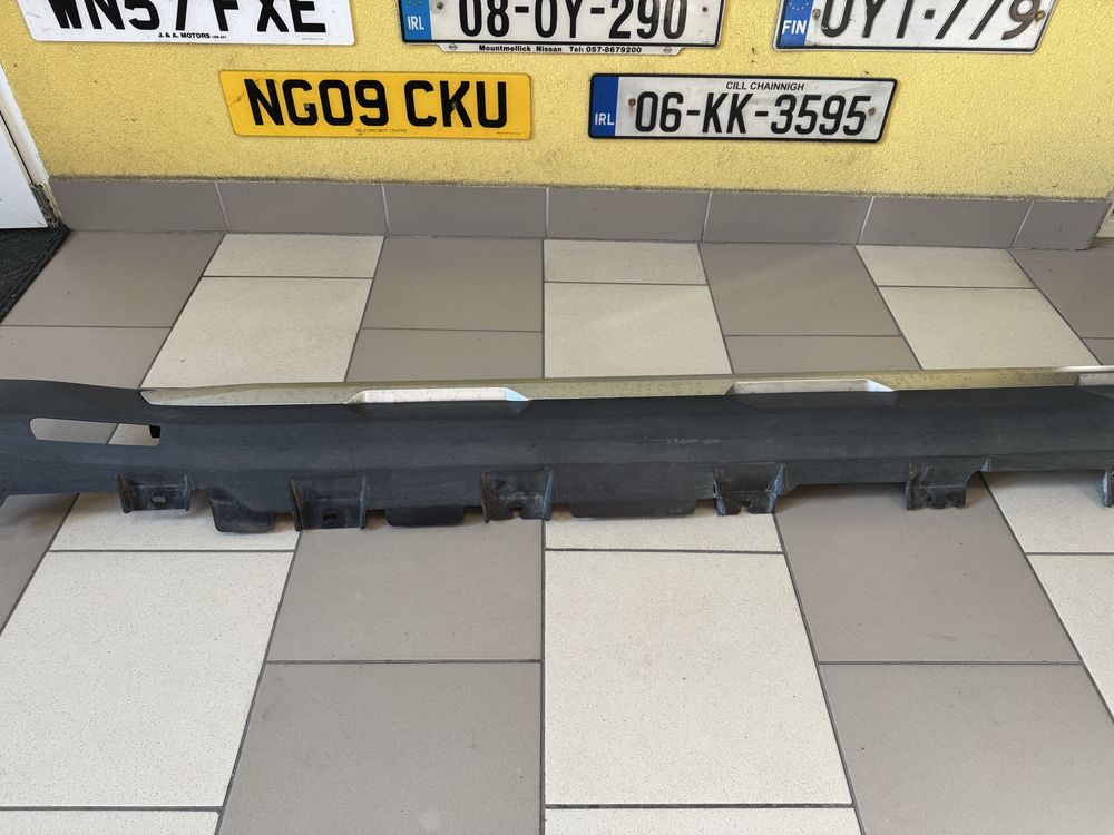 Поріг лівий BMW X5 G05 2018-2023 накладка порога  51777440927