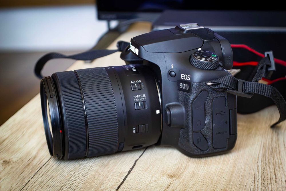 Canon 90D Kit 18-135 nano usm в отличном состоянии