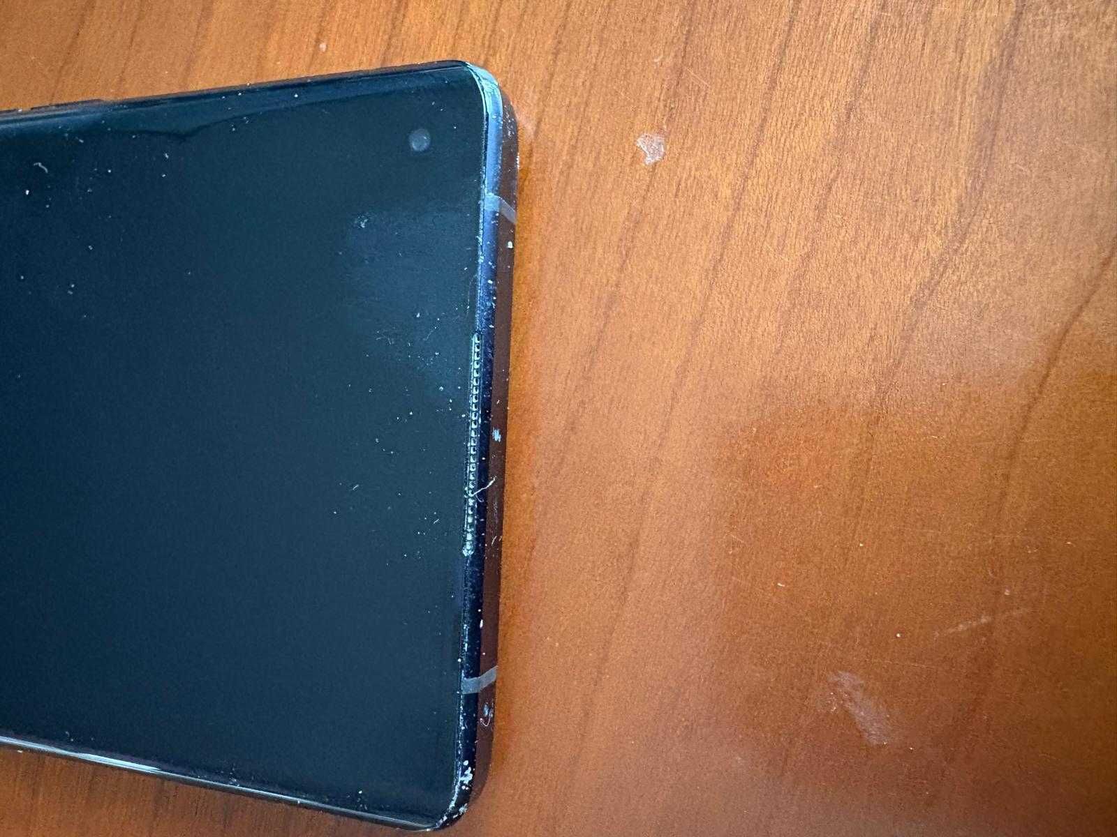 Oppo Reno 3 Pro – sprawny, uszkodzony tył