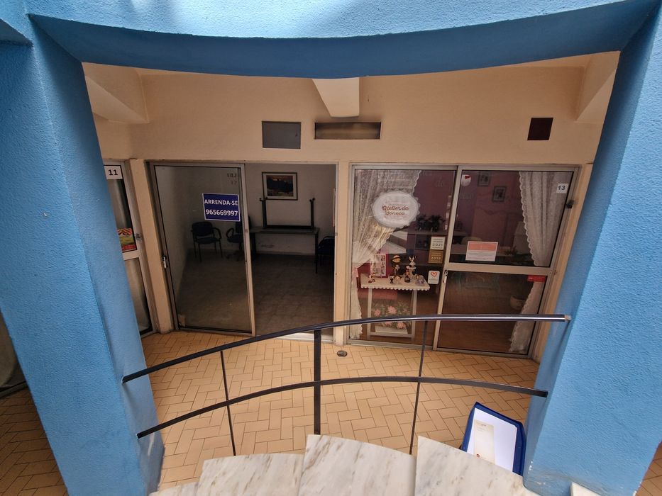 Loja no centro comercial Dovari