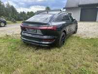 Audi E-tron Q8 50