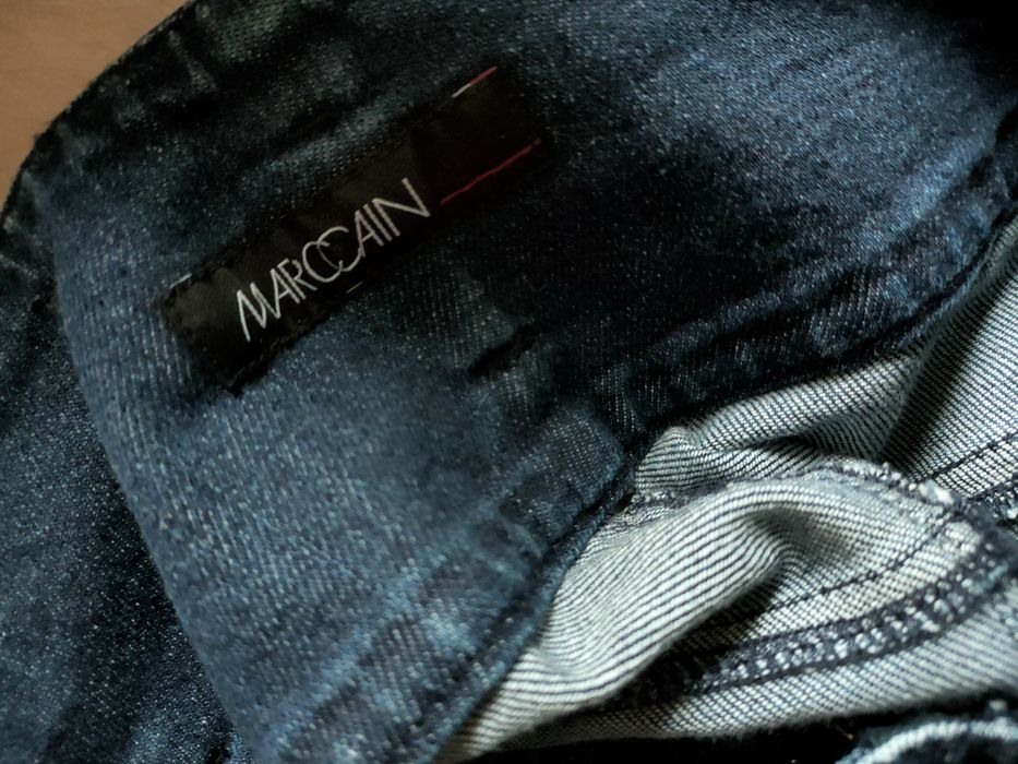 Dżinsowa Spódnica z paskiem