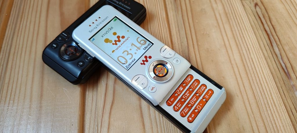 Sony Ericsson W580