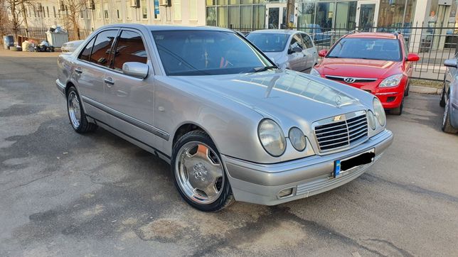 Mercedes e280 в идеальном состоянии