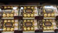 Набір  цукерок Ferrero Collection