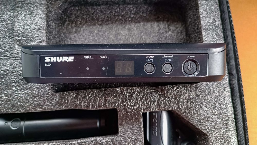 Мікрофонна радіосистема SHURE BLX24E/SM58-H8E   оригінал