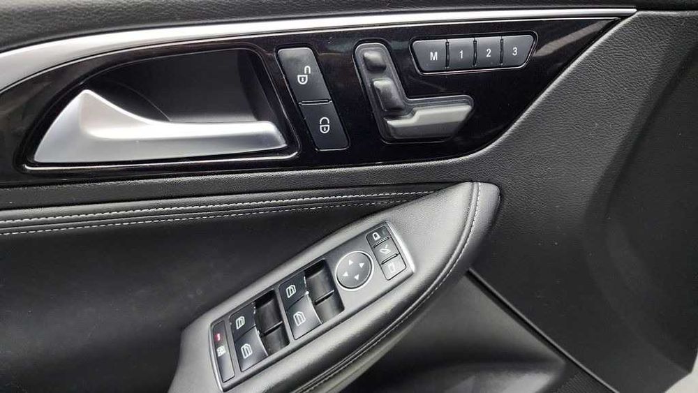 Infiniti Q30 2.0 Premium Sport