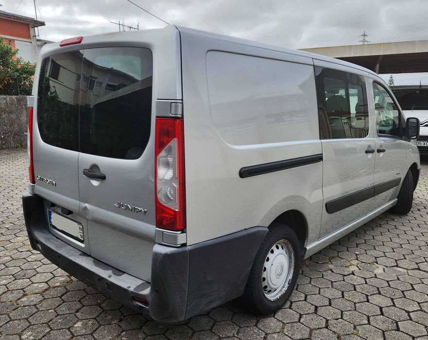 Citroen Jumpy de 6 lugares e carga 2.000cm3 Versão Longa