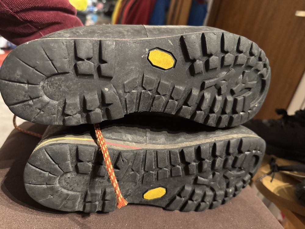 Buty trekingowe hanwag 41.5