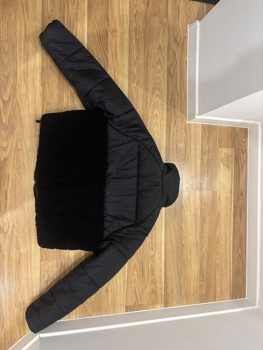 жіноча курткта від бренда adidas,оригінал,розміs