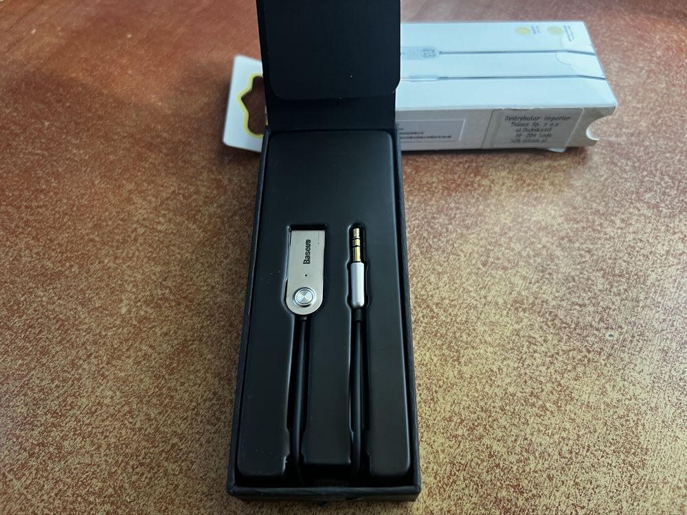 Adapter audio Bluetooth 5.0 Baseus USB, AUX (czarny, sprężynowy )