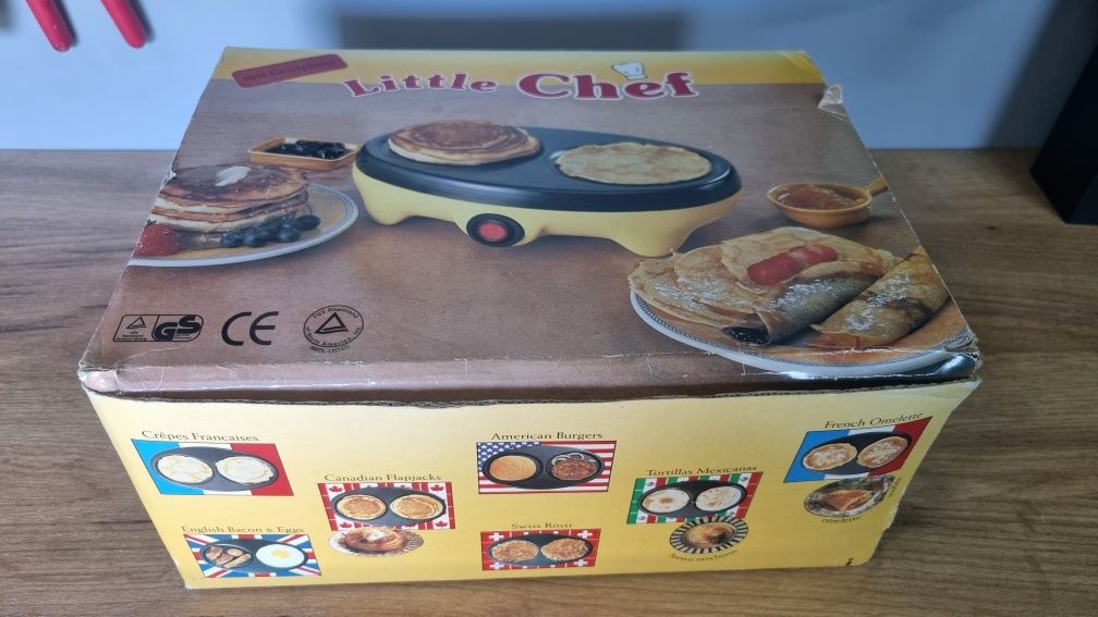 Urządzenie, maszynka do wypieku naleśników, mini grill elektryczny.