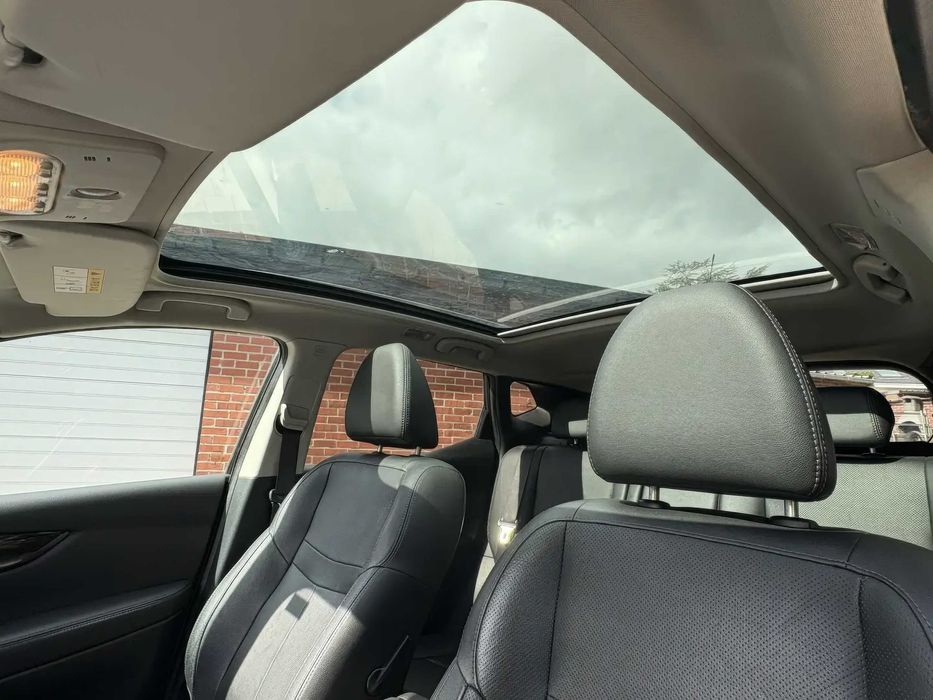 Nissan Qashqai      2015