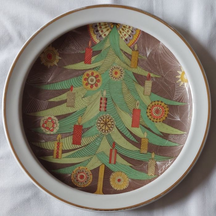 Prato decorativo com motivos natalícios