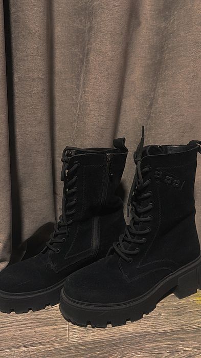 Зимние женские ботинки