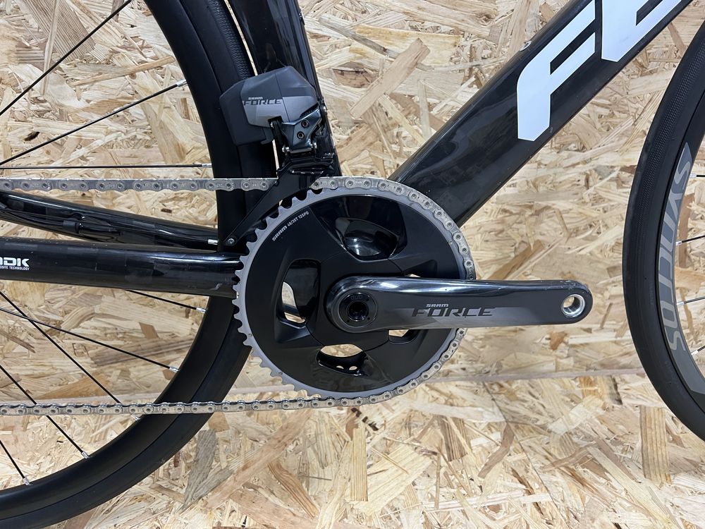 Bicicleta disco aero Felt AR / Sram Force AXS elétrico