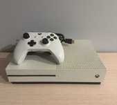 Konsola Xbox One S + kontroler