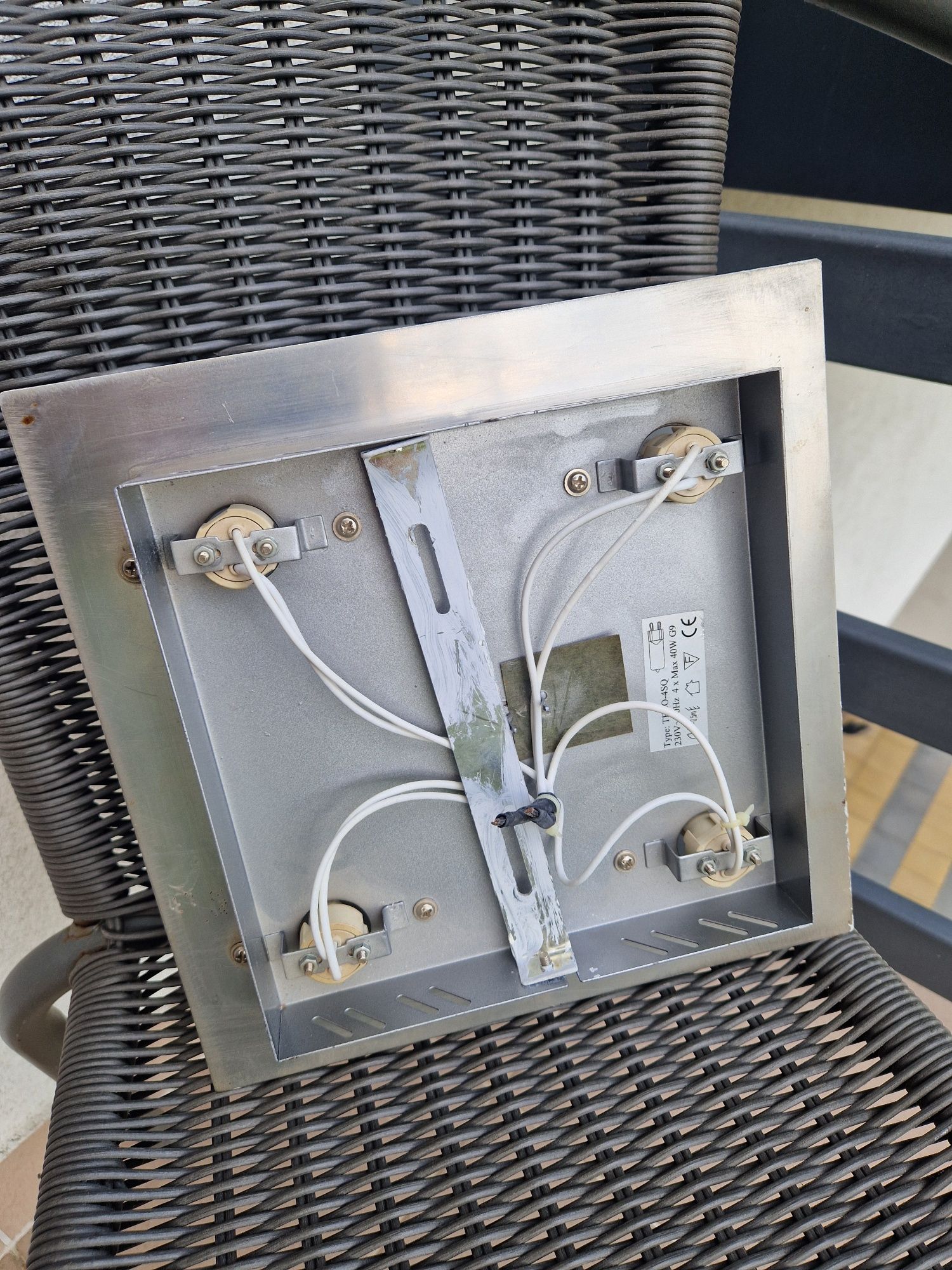 Lampa plafon 25×25 cm
