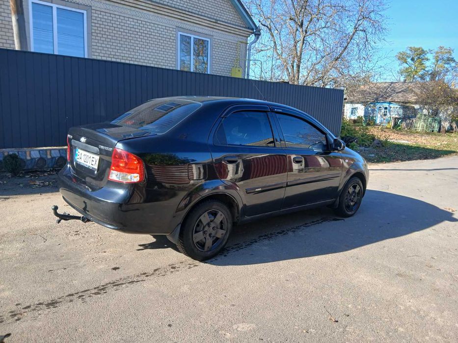 Продам свій автомобіль Chevrolet Aveo 2006