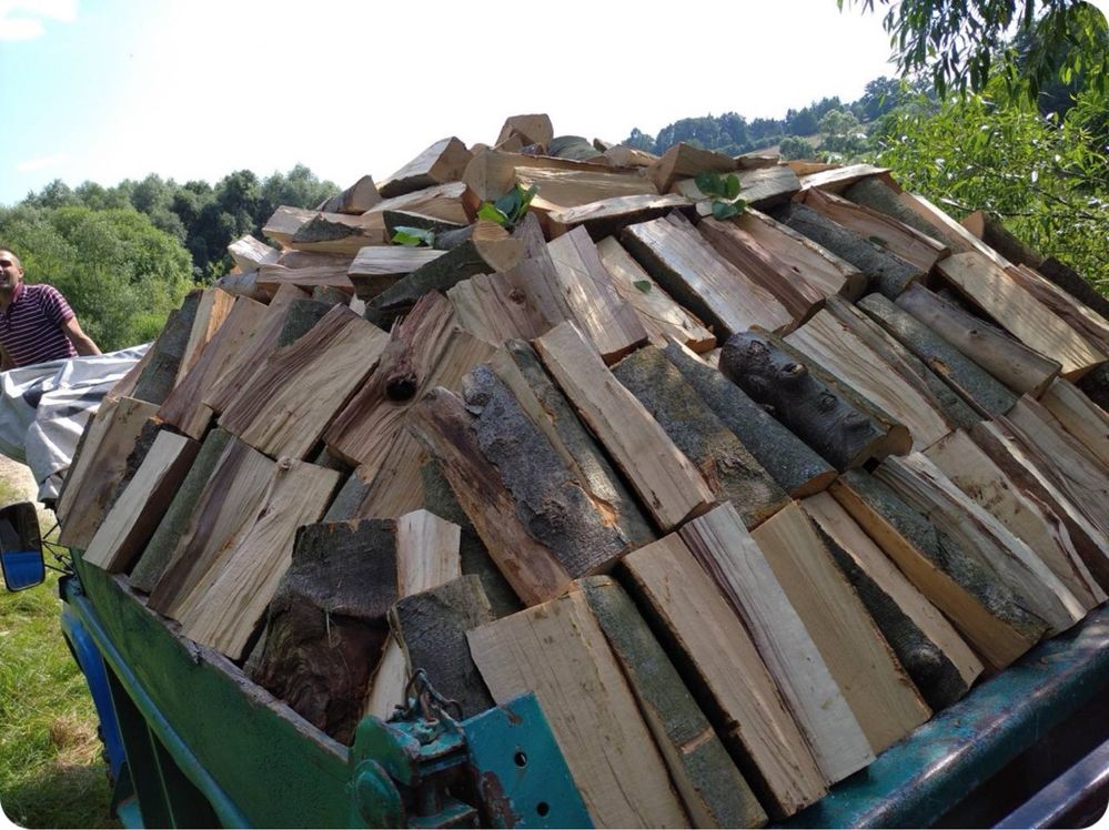 Продаж дрлв львівська область сухі дрова купити з доставкою рубані