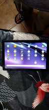 Tablet com ecrã partido mas a trabalhar