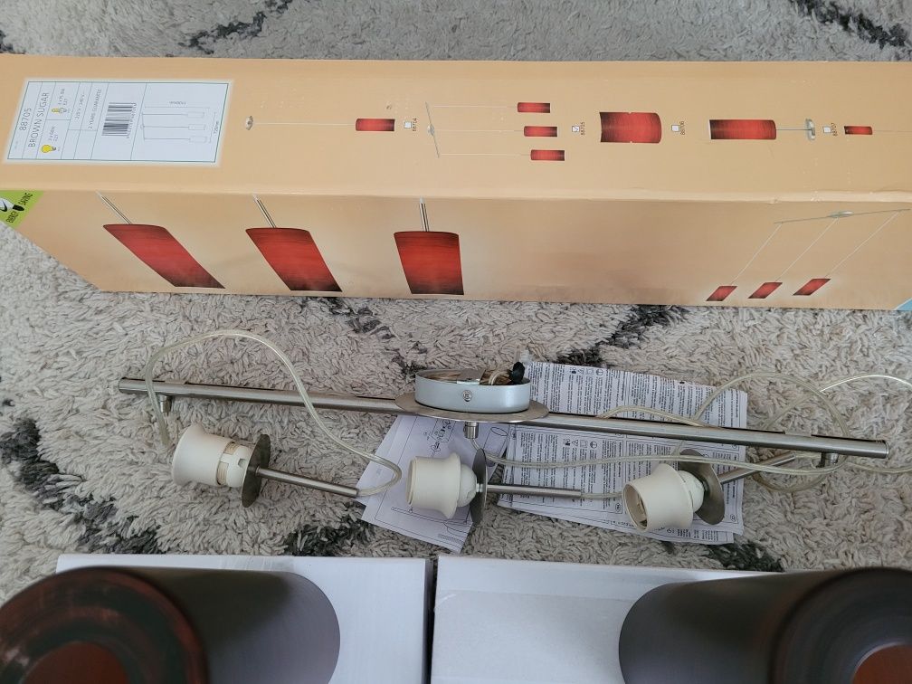 Iluminação de teto suspensa