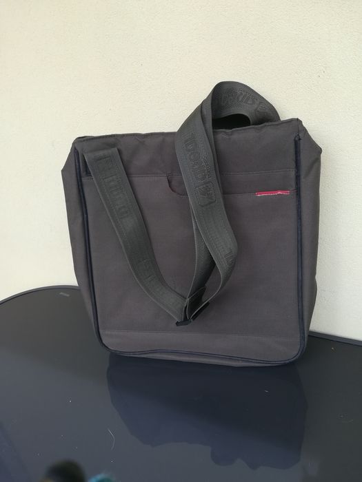 Mala de transporte para computadores portáteis