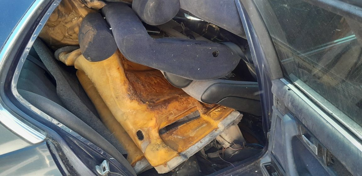 Bmw e32 w całości lub na części