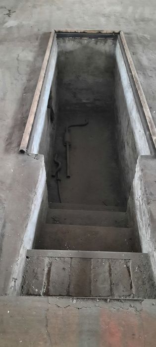 Продам чи Здам складське  приміщення  700 м/кв в місті Прилуки.