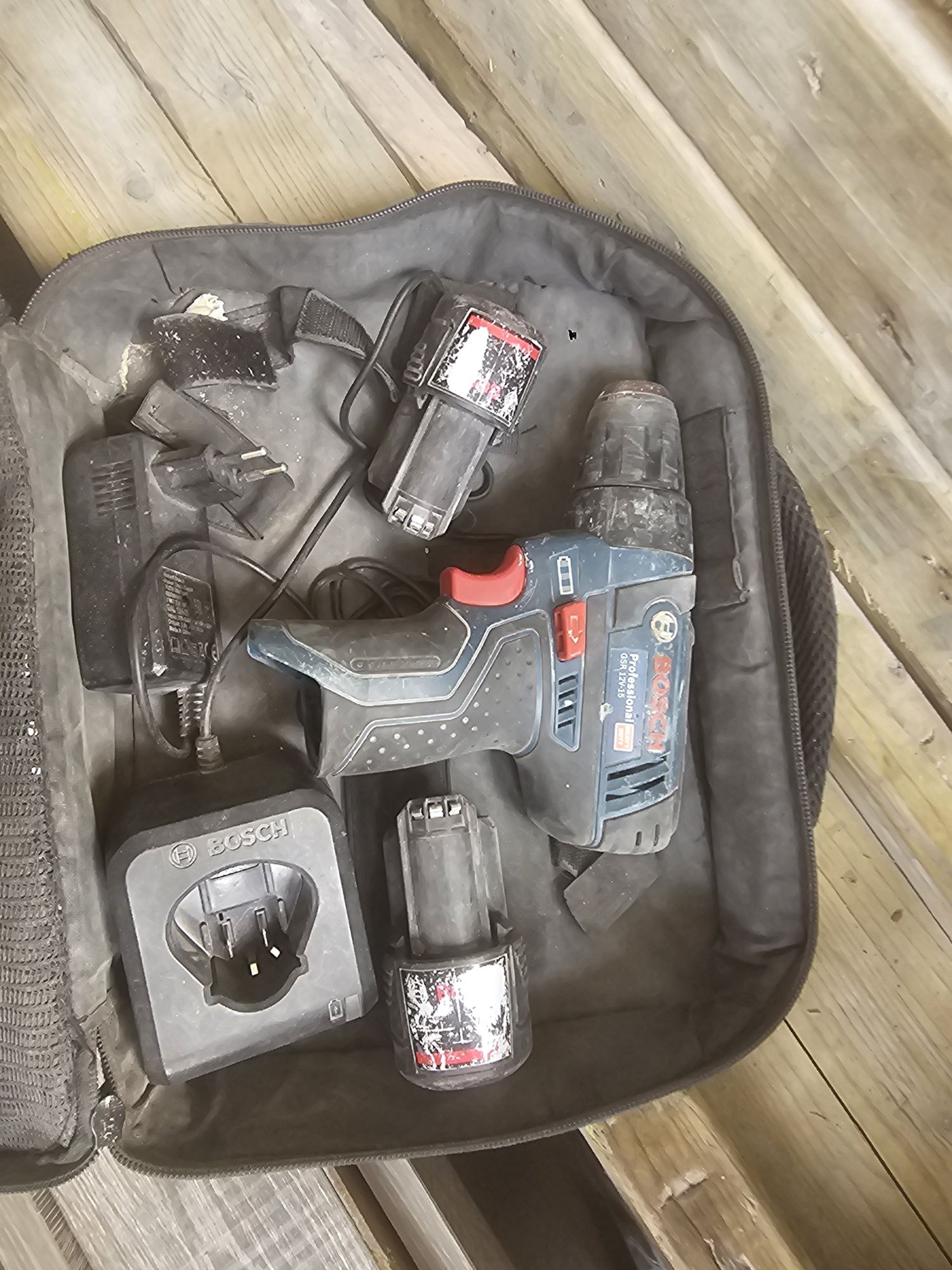 Baterias e carregador para gsr 12v.15