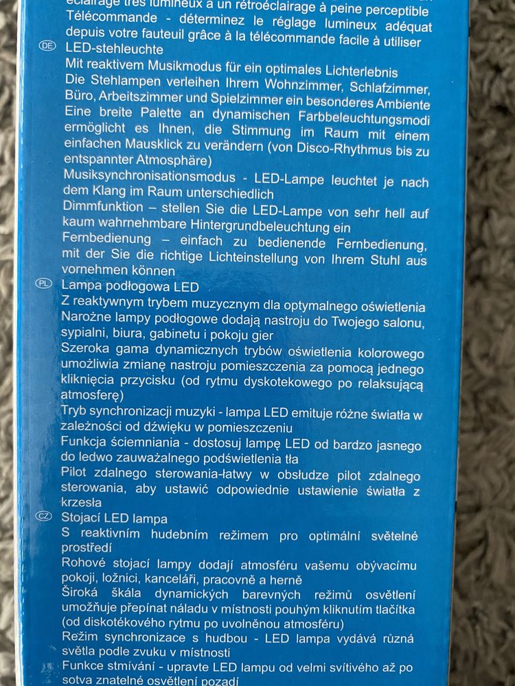 Lampa podlogowa narozna LED