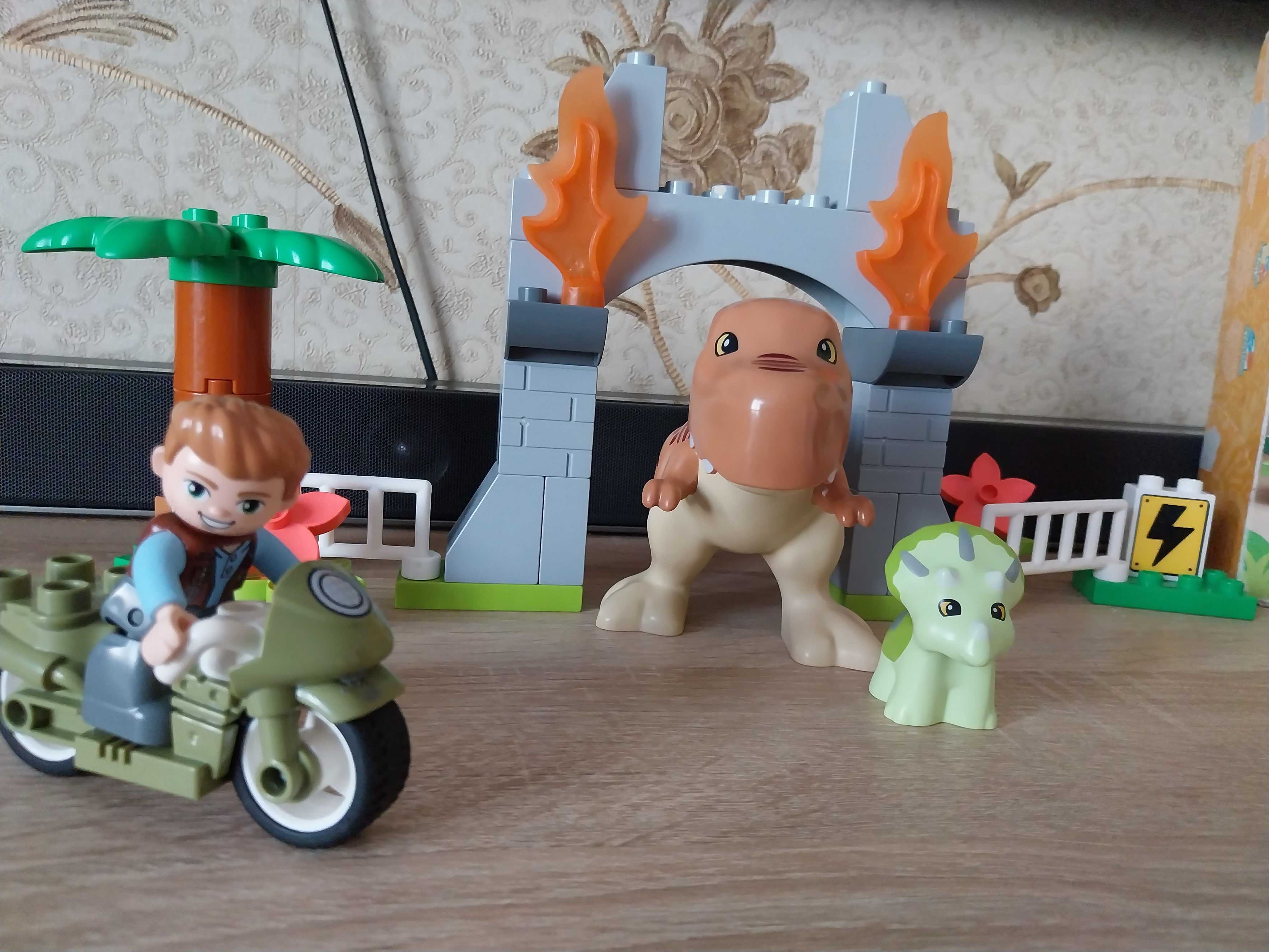 LEGO duplo.  Лего дупло Динозавры.