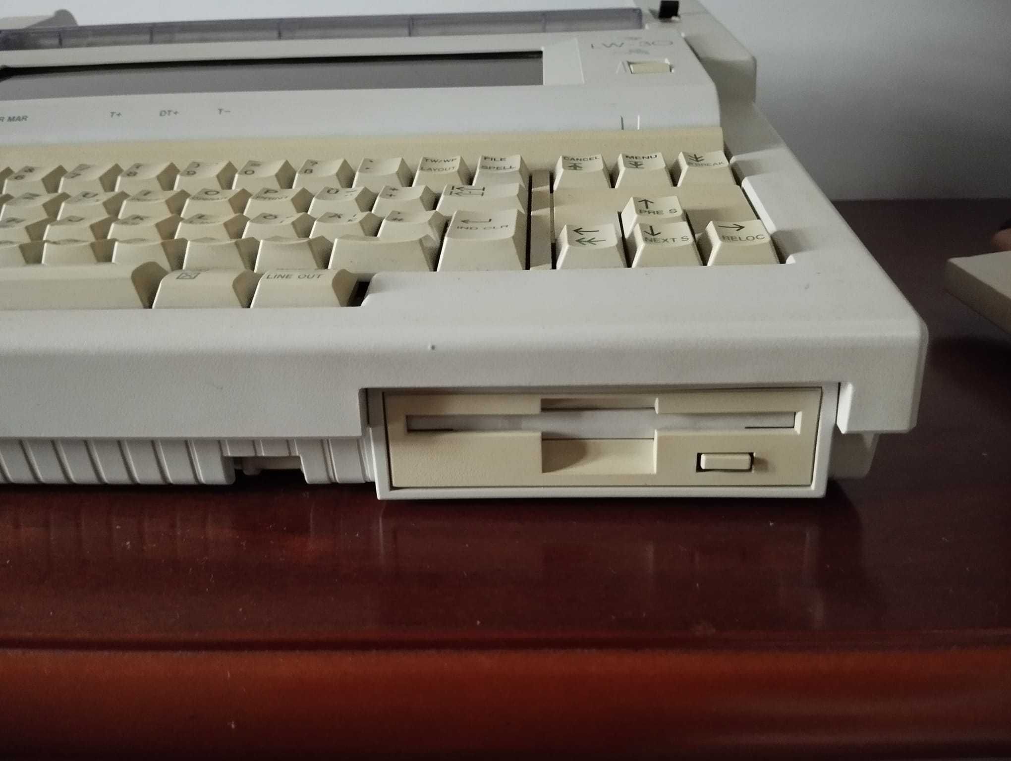Máquina Escrever Brother LW30 Text System