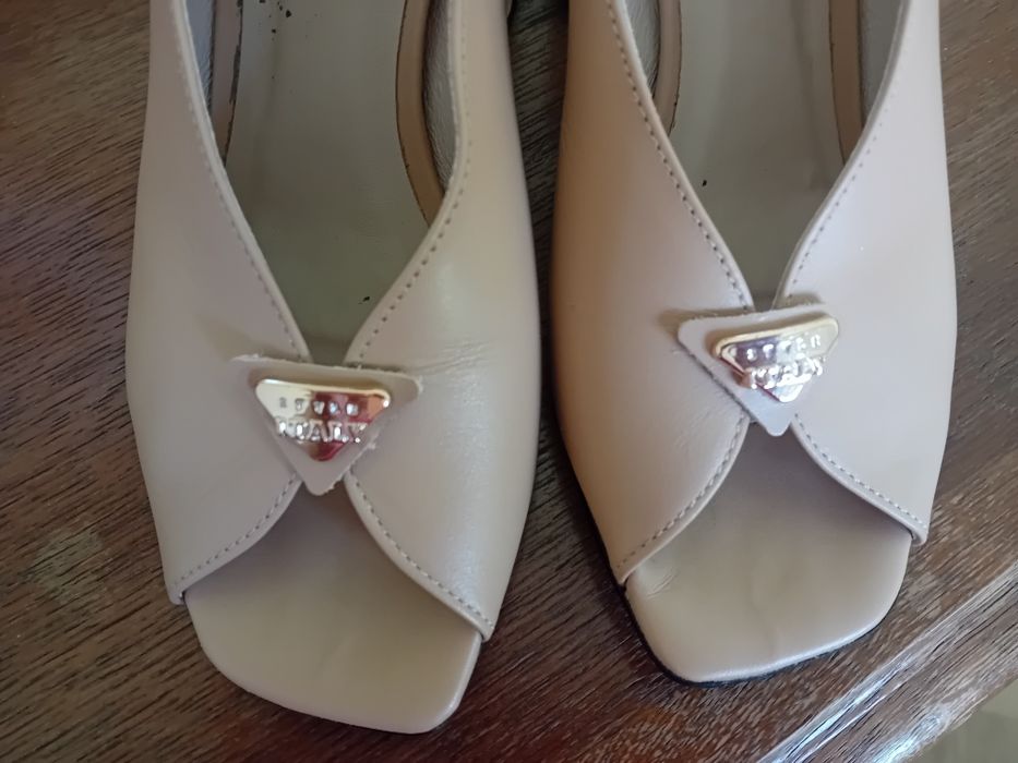 Buty Karino na komunię r.39 skóra