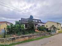 Moradia Isolada M6 com garagem em zona de Soure