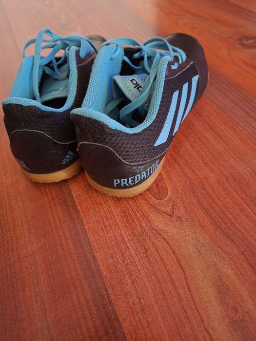 Sprzedam Adidas Predator halówki