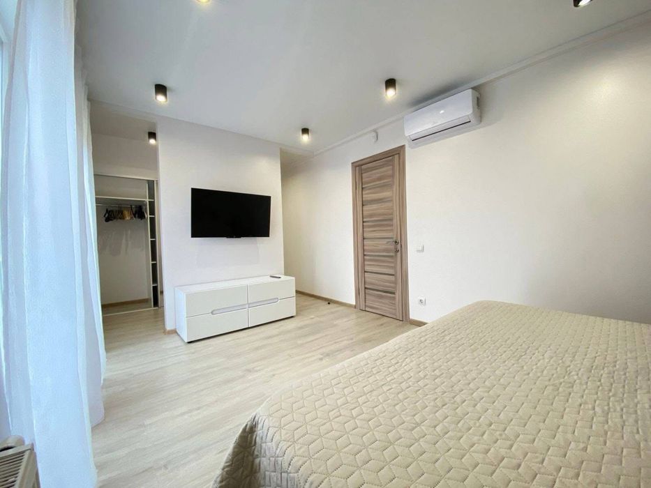 Русанівські Сади. Продаж окремого будинку в Києві