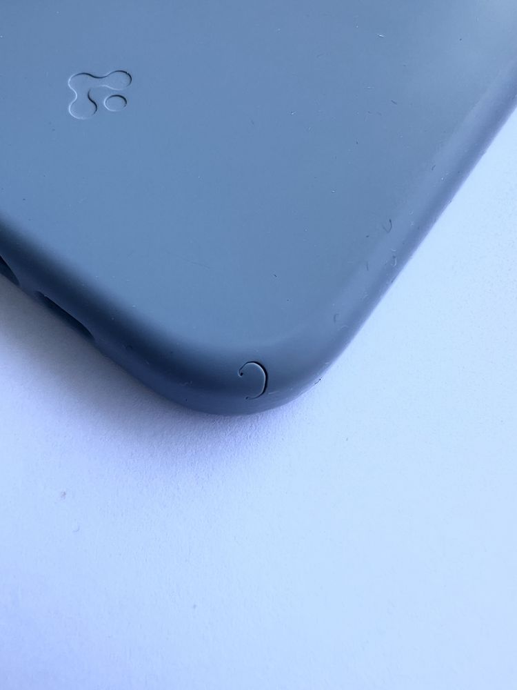 SPIGEN niebieskie etui iPhone 13 pro błękitne